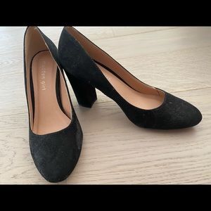 Black Suede Madden Girl Heels. Size 8. worn once. Excellent condition